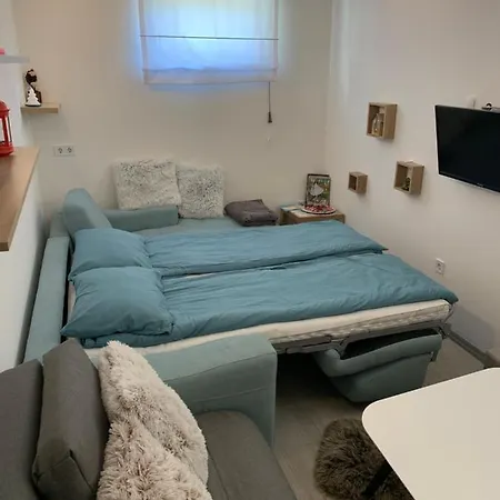 Mont, Lux & Jacuzzi -